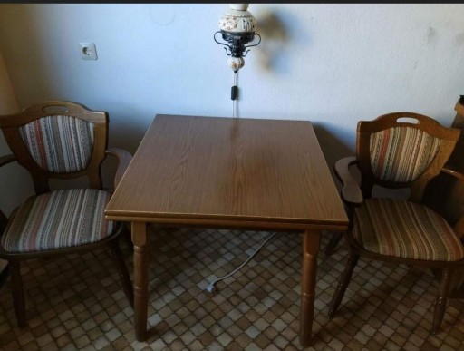 Zdjęcie oferty: Stary rustykalny dębowy stół z krzesłami