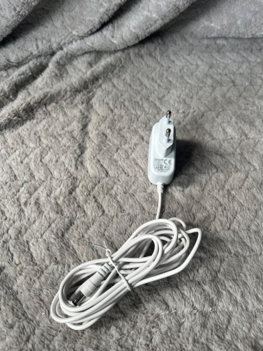 Zdjęcie oferty: Ładowarka PHILIPS VS0332 S005AAV0500100 5V 1000mA
