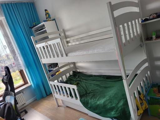 Zdjęcie oferty: Sosnowe łóżko dziecięce, pojedyncze lub piętrowe