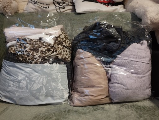 Zdjęcie oferty: Worki ubrań w rozmiarze M/L