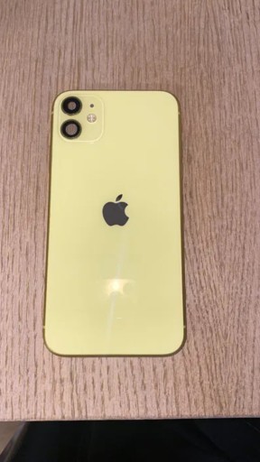 Zdjęcie oferty: Korpus iPhone 11 żółty obudowa plecy bateria black