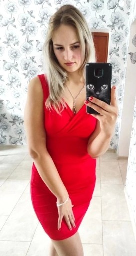Zdjęcie oferty: Czerwona obcisła sukienka M
