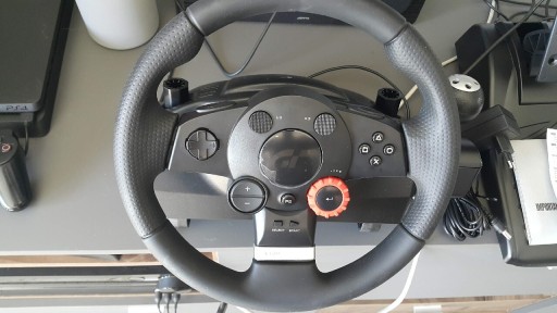 Zdjęcie oferty: NOWA Kierownica Logitech Driving Force GT, Okazja!