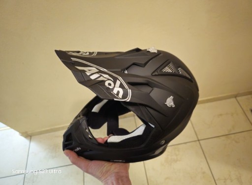 Zdjęcie oferty: kask Aviator Ace Black Matt jak nowy.Rozmiar L