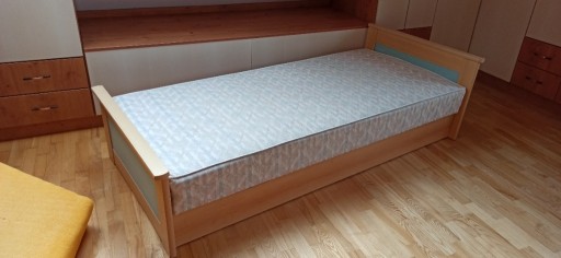 Zdjęcie oferty: Łóżko z materacem