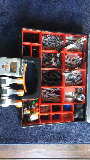 Zdjęcie oferty: Lego Mindstorms nxt 2.0 8547