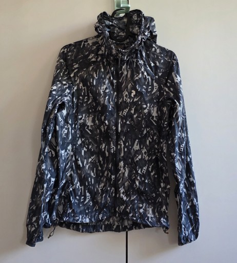 Zdjęcie oferty: Peak Performance damska kurtka lekka do biegania S wiatrówka przeciwdeszczo