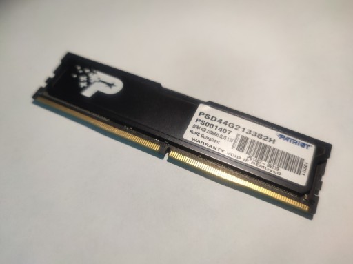 Zdjęcie oferty: Pamięć RAM Patriot  DDR4 4GB 2133Mhz CL15 1.2V