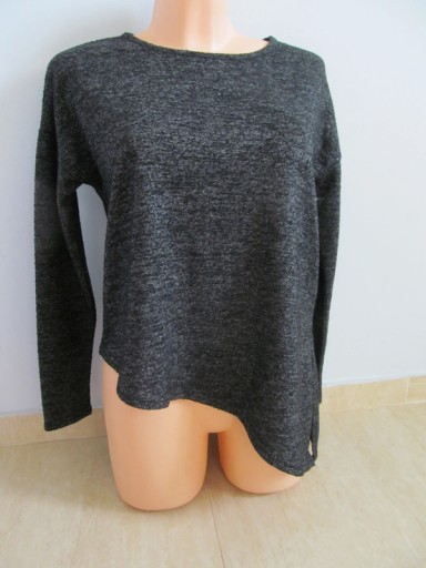 Zdjęcie oferty: Asymetryczna bluzka, sweter z długim rękawem 