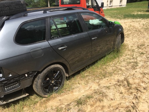 Zdjęcie oferty: Drzwi vw golf 6 w kolor 