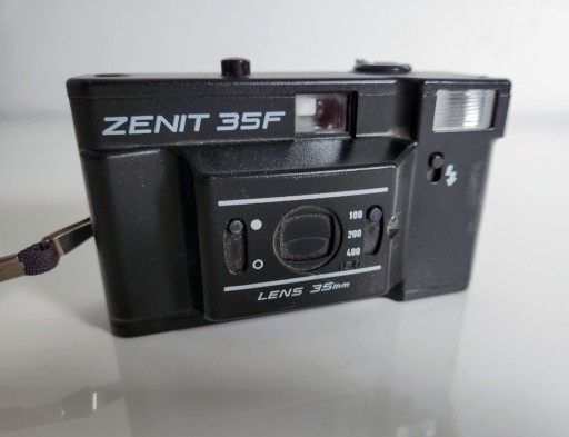 Zdjęcie oferty: Aparat Fotograficzny  ZENIT 35F retro