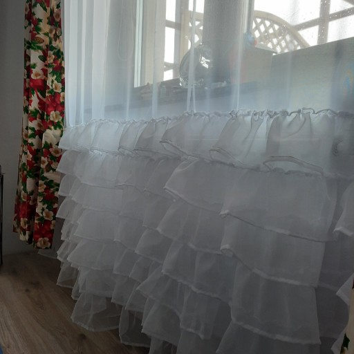 Zdjęcie oferty: Firana z falbankami 400x270