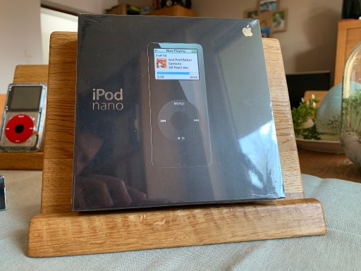 Zdjęcie oferty: NOWY Apple iPod Nano 1 generacji 2GB MA099LL A1137