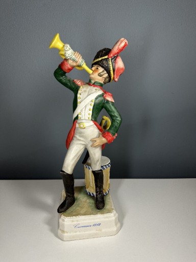 Zdjęcie oferty: Figurka porcelanowa. Kirasjer 1812 Armii Napoleona