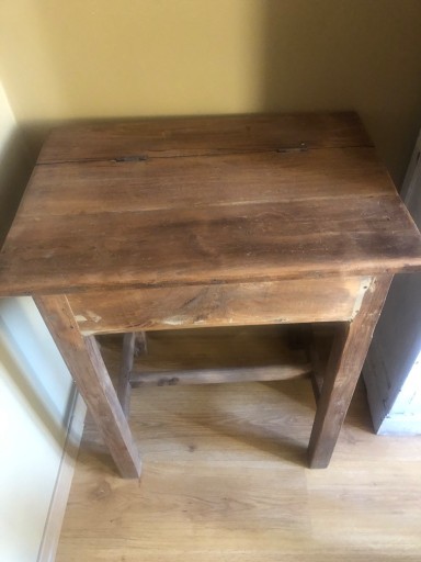 Zdjęcie oferty: Stary stolik sekretarzyk drewniany z kolekcji NAP