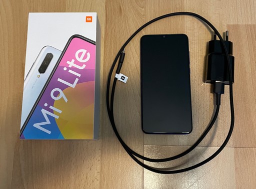 Zdjęcie oferty: XIAOMI MI 9 Lite 6/64 GB