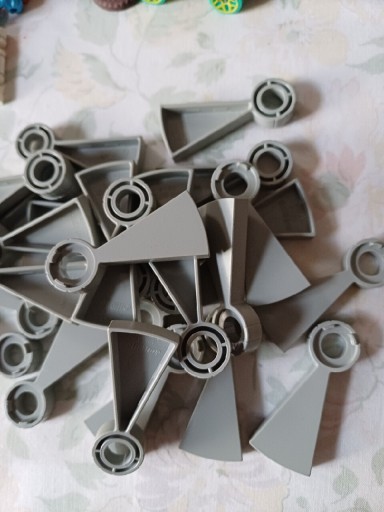 Zdjęcie oferty: Lego schody jasno szary