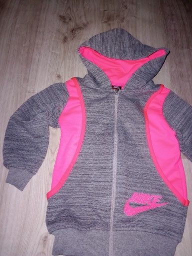 Zdjęcie oferty: Bluza dziewczynka rozpinana Nike Rozm.98cm.