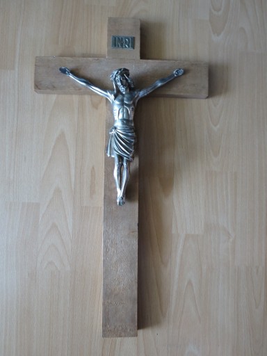 Zdjęcie oferty:  Krzyż drewniany,  Jezus na krzyżu