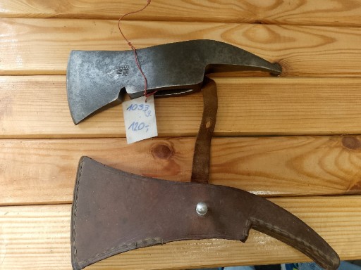 Zdjęcie oferty: Toporek strażacki z pokrowcem. Pokrowiec bez pasków  1033g.