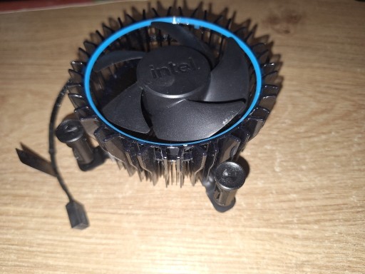 Zdjęcie oferty: Nowe nieużywane chłodzenie Intel M23901-001