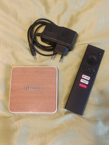 Zdjęcie oferty: Mecool KM6 Deluxe 64/4GB Android TV 10 4K