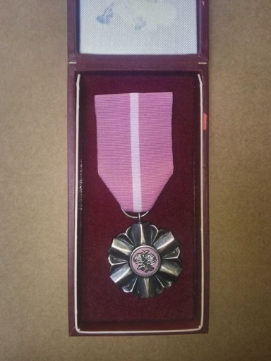 Zdjęcie oferty: Medal za długoletnie pożycie małżeńskie