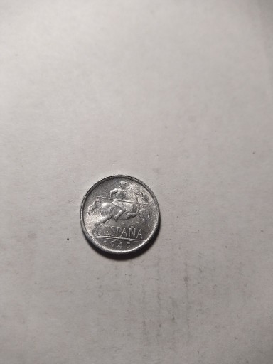 Zdjęcie oferty: Hiszpania 5 centavos 1945 ładnie zachowana