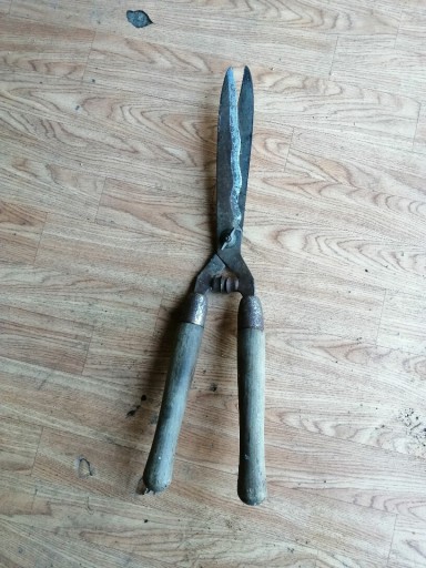 Zdjęcie oferty: Stare nożyce do cięcia krzewów 