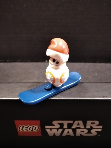 Zdjęcie oferty: LEGO Star Wars Figurka Świąteczny BB-8 