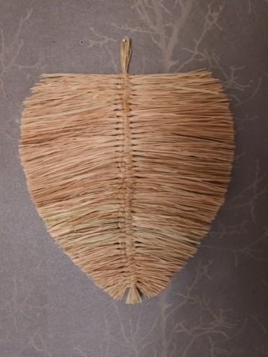 Zdjęcie oferty: Duży liść z naturalnej rafii  , 43 cm x 50 cm