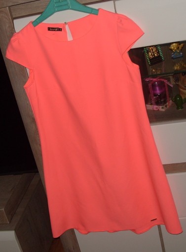 Zdjęcie oferty: FORTI NOWA _ śliczna koralowy neon sukienka _r.38