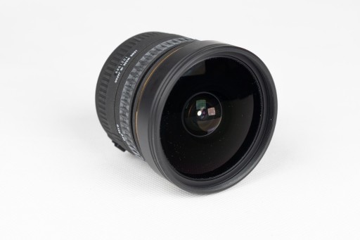 Zdjęcie oferty: Obiektyw SIGMA 8 mm  F3.5 Fisheye 180 stopni EF do Canona