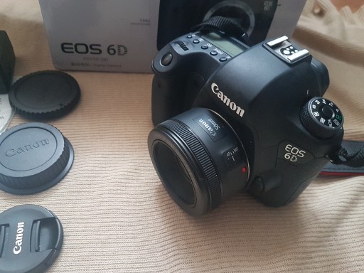 Zdjęcie oferty: Canon 6D +50mm f/1.8 STM 32GB Il.zdj.67 tys.64GB