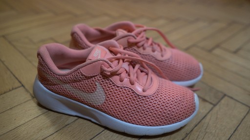 Zdjęcie oferty: buty NIKE orginal roz 35,5