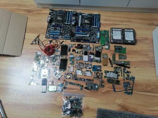 Zdjęcie oferty: Zestaw elektroniki do odzysku
