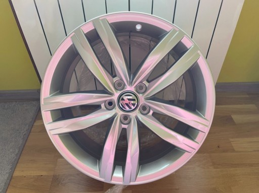 Zdjęcie oferty: Felgi aluminiowe Volkswagen OE 7.5" x 18" 5x112