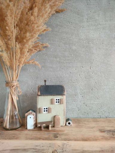 Zdjęcie oferty: Drewniany domek oliwka dekoracja + dodatki