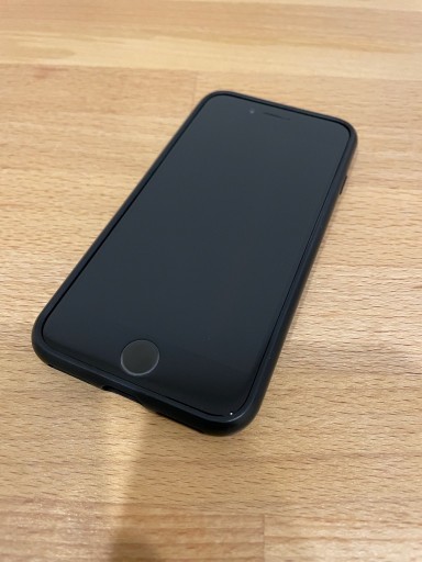 Zdjęcie oferty:  iPhone 7 32GB czarny, ładowarka, słuchawki + etui