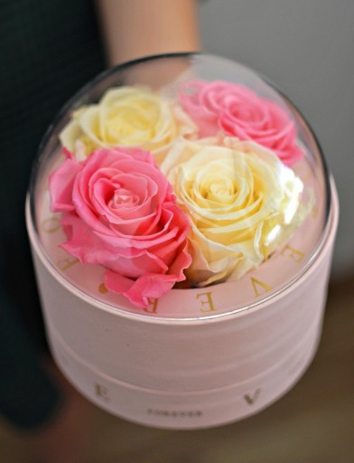 Zdjęcie oferty: Flowerbox z wiecznymi różami XXL 