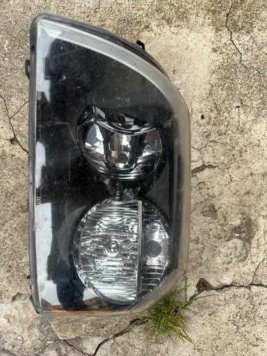 Zdjęcie oferty: REFLEKTOR LEWY LAMPA PRZÓD PRAWY DODGE MAGNUM O6 R