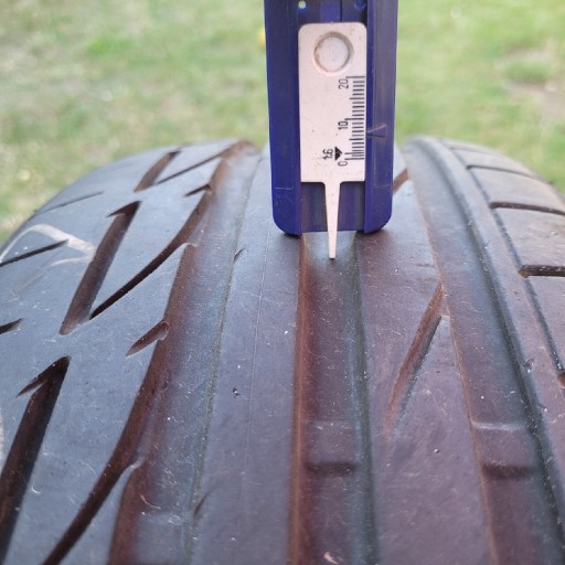 Zdjęcie oferty: Opona bridgestone 18/45/225 18r