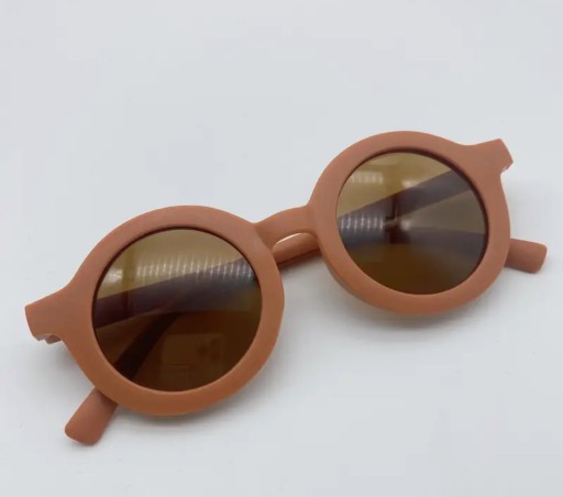 Zdjęcie oferty: Okulary przeciwsłoneczne dla dziecka