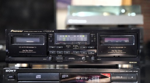 Zdjęcie oferty: Magnetofon stereo deck PIONEER CTW 208R-AUTOREWERS