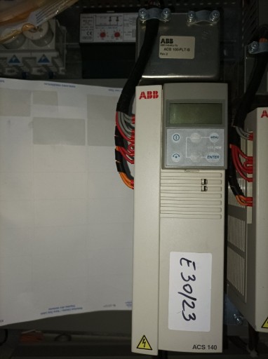 Zdjęcie oferty: Falownik ABB ACS 141-4K1-1