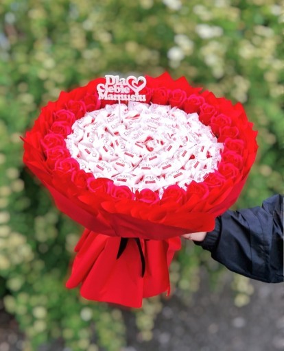 Zdjęcie oferty: Bukiet Jadalny z Raffaello i różami mydlanymi