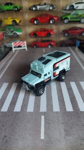 Zdjęcie oferty: Matchbox Road Tripper 2011 resorak