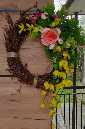 Zdjęcie oferty: Wianek na drzwi wiosenny kwiatowy brzoza