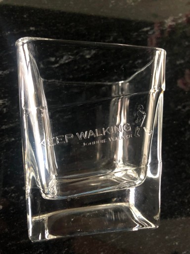 Zdjęcie oferty: szklanki do whisky  Johnnie Walker