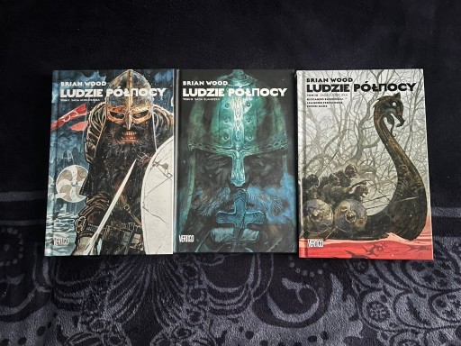 Zdjęcie oferty: LUDZIE PÓŁNOCY - komplet (3 sagi) - STAN KOLEKCJONERSKI